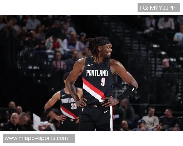 开拓者球迷嘉年华对抗赛黑队险胜白队杨瀚森队友夏普荣膺MVP称号